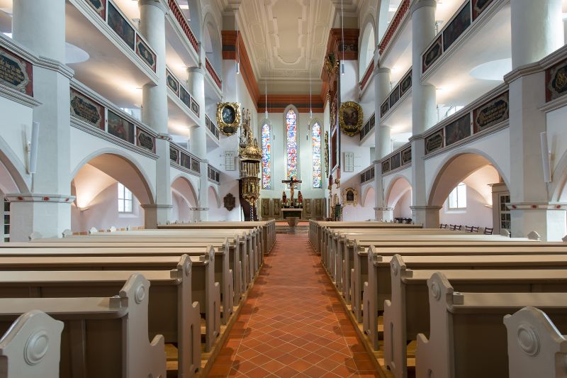 Georgenkirche Eisenach, Innenraum (c) André Nestler 300 dpi 2480x1651 pixel.jpg