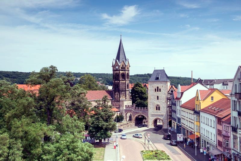 Nikolaitor und Nikolaikirche (c) Tobias Kromke 72 dpi 1920x1281 pixel.jpg