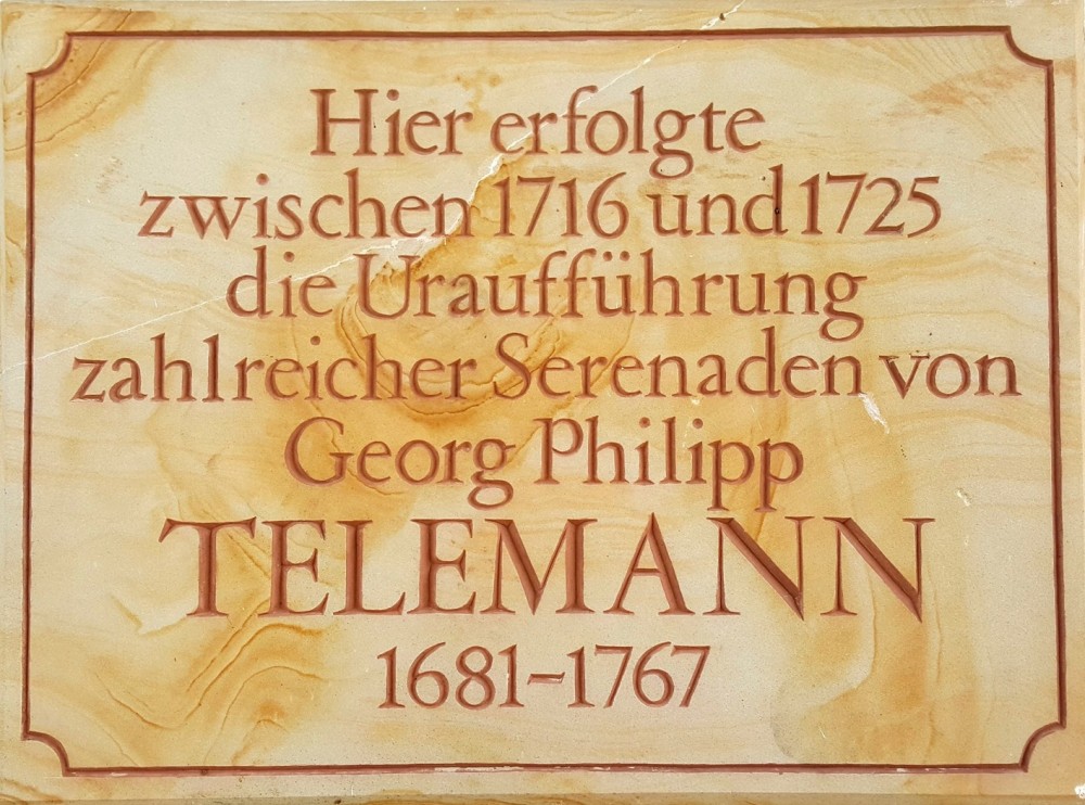 Schloss Wilhlemsthal, Gedenktafel (c) Jan Neubauer 300 dpi 5312x2988 pixel.jpg